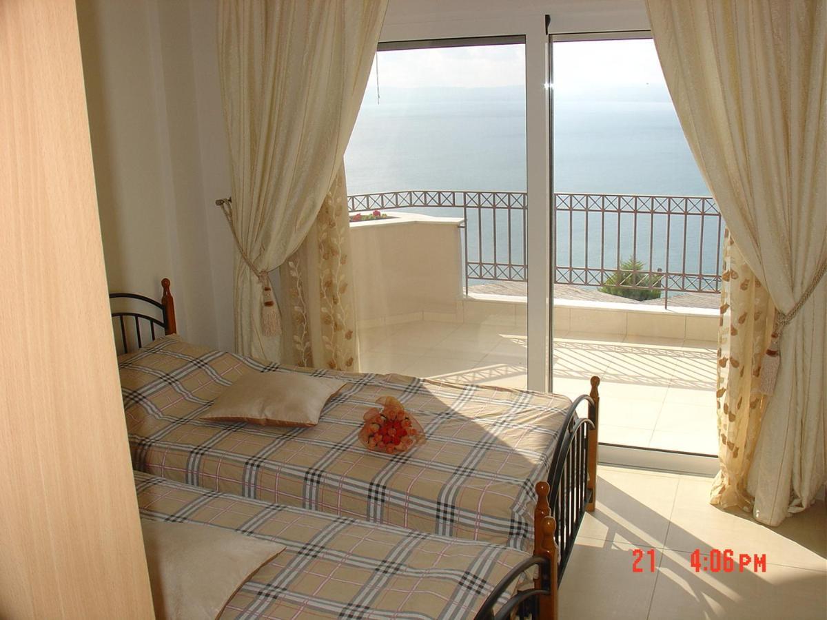 Verga First Floor Apartment Zewnętrze zdjęcie