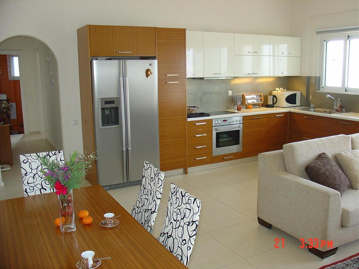 Verga First Floor Apartment Zewnętrze zdjęcie